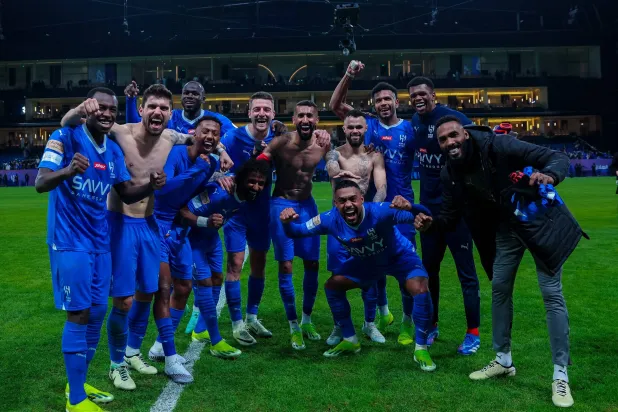 لاعبو الهلال يحتفلون بالفوز على الاتحاد (نادي الهلال)