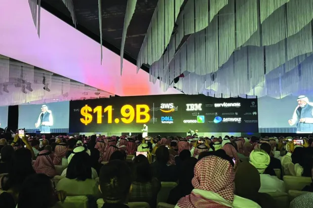 
بازدید کنندگان نمایشگاه فناوری «لیپ ۲۴» که از دوشنبه (۴ مارس) در ریاض آغاز شد (عکس: بشیر صالح)