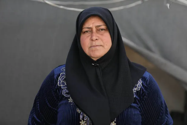 سهيلة من النساء القلائل اللواتي تسلّمن إدارة مخيم في الشمال السوري (الشرق الأوسط)