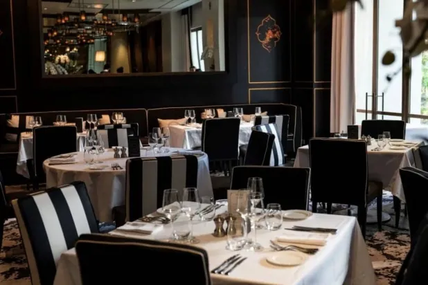 «كافيه وولزلي» في بانكوك (الشرق الأوسط)