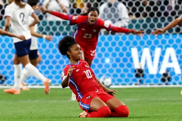 مارتا كوكس نجمة منتخب بنما للسيدات (الشرق الأوسط)