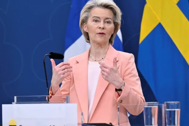 رئيسة المفوضية الأوروبية أورسولا فون دير لاين (رويترز)