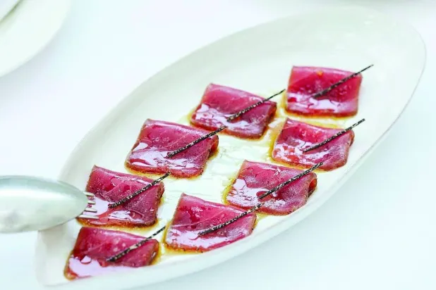 تونا مدخنة مع الكمأة (الشرق الاوسط)