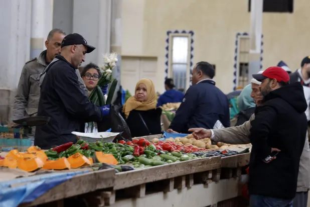 أسعار بعض السلع والمواد الغذائية سجّلت قفزة كبيرة في أسواق موريتانيا مع حلول شهر رمضان (إ.ب.أ)