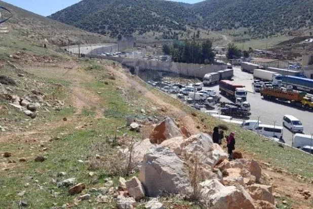 صورة للحدود السورية - اللبنانية نشرها "المرصد السوري لحقوق الإنسان"