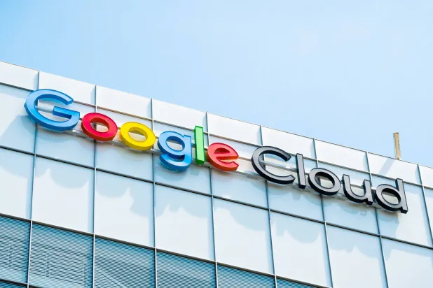 تقدم البنية التحتية الجديدة لـ«غوغل كلاود» في المملكة خدمات سحابية عالية المستوى لتعزيز التنافس بين الشركات (شاترستوك)