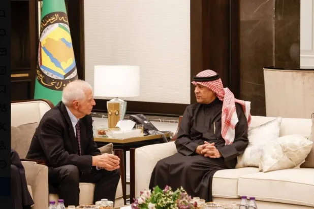 الأمين العام لمجلس التعاون لدول الخليج العربية جاسم البديوي في لقاء سابق مع الممثل الأعلى للسياسة الأمنية والخارجية بالاتحاد الأوروبي جوزيب بوريل (مجلس التعاون)