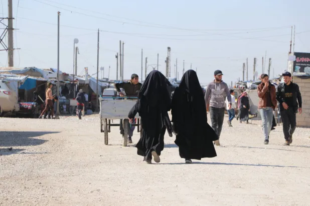One of the main streets in Al-Hol camp (Asharq Al-Awsat)
