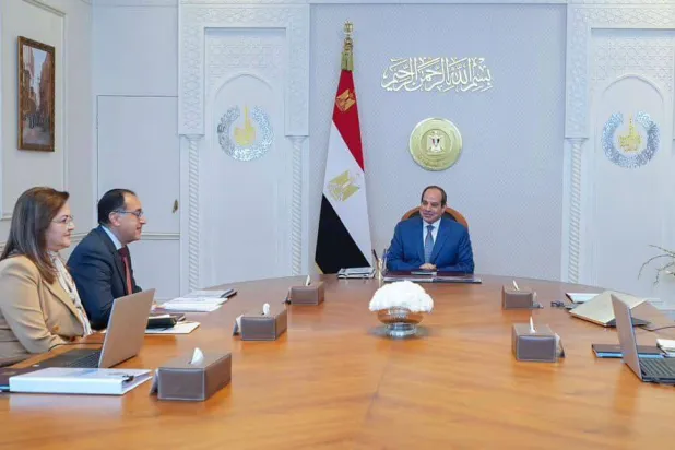 السيسي في اجتماع سابق مع عدد من الوزراء (الرئاسة المصرية)