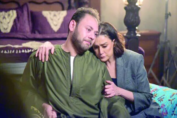 
غادة عبد الرازق ومحمد علي رزق في لقطة من المسلسل