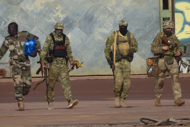 أعضاء من مجموعة «فاغنر» الروسية في مالي (أرشيفية - أ.ب)