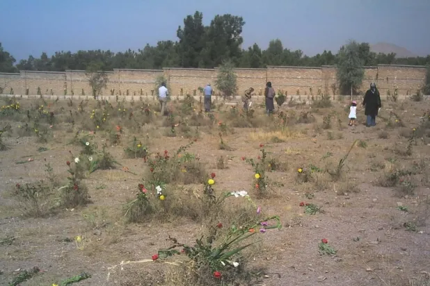 گورستان خاوران در جنوب شرق تهران (X)