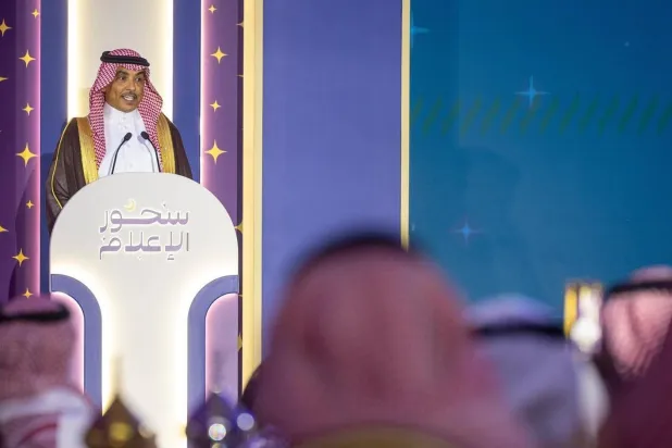 الوزير سلمان الدوسري يتحدث خلال لقاء «سحور الإعلام» الثاني بالرياض (واس)