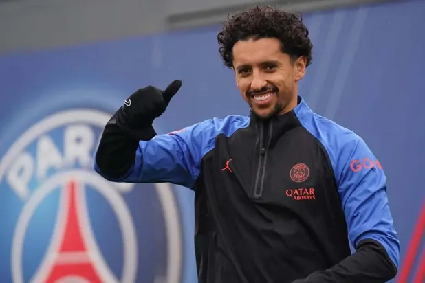 ماركينيوس عاود تمارينه الجماعية مع فريقه (نادي باريس سان جيرمان)