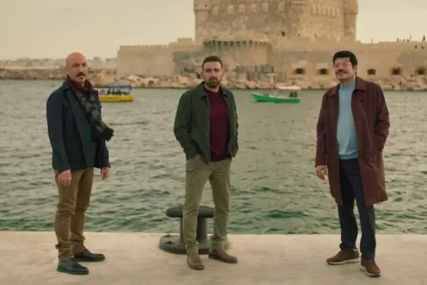 باسم سمرة وأحمد السقا وطارق لطفي في مشهد من «العتاولة» (الشركة المنتجة)