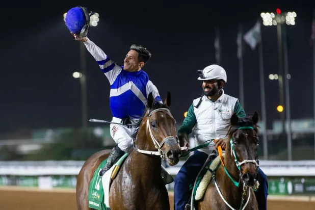 الجواد سينور بسكادور في مهمة إحراز لقب ثاني كبير في ميادين السباق هذا الموسم (الشرق الأوسط)