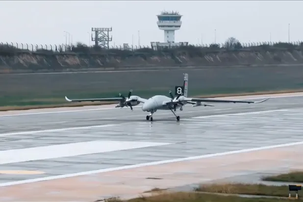 Bayraktar AKINCI, İHA-122 süpersonik füze atış testini başarıyla gerçekleştirdi