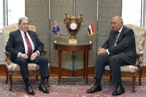 سامح شكري يستقبل ونستون بيترز نائب رئيس الوزراء ووزير خارجية نيوزيلندا (الخارجية المصرية)