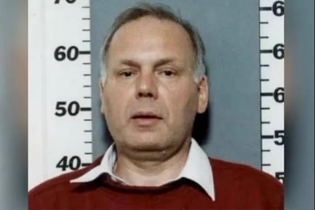 ريتشارد بوروز المتهم بالاعتداء الجنسي على الأطفال (إندبندنت)