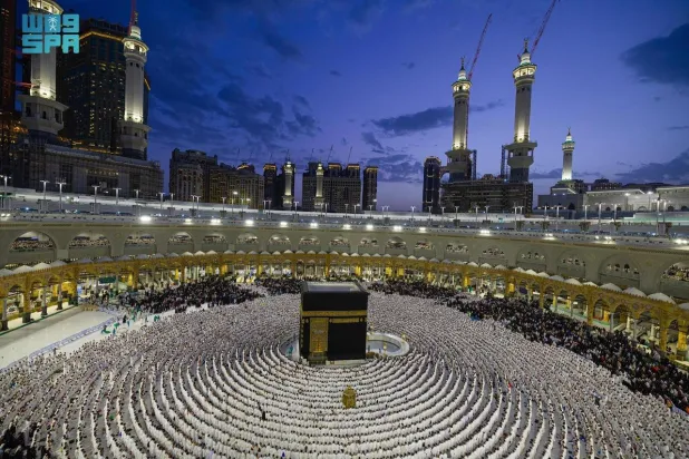 وصل البث المباشر لآخر حدود الصين واليابان شرقاً والأميركيتين الشمالية والجنوبية غرباً (واس)