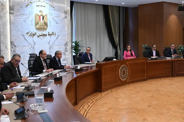 مصطفى مدبولي رئيس الوزراء المصري خلال اجتماع (صفحة رئاسة الوزراء عبر فيسبوك)