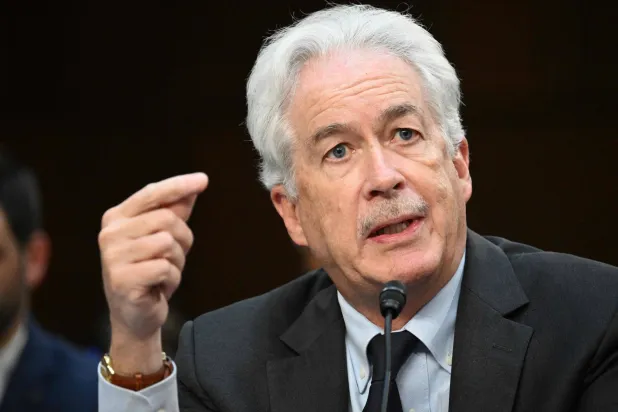 مدير وكالة الاستخبارات الأميركية ويليام بيرنز خلال مشاركته في جلسة استماع في الكونغرس يوم 11 مارس الماضي (أ.ف.ب)