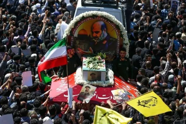 تشييع قائد قوات «الحرس الثوري» في سوريا ولبنان، محمد رضا زاهدي في مسقط رأسه أصفهان اليوم (تسنيم)