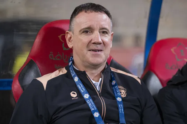 فوك رازوفيتش مدرب فريق الفيحاء (تصوير: يزيد السمراني)