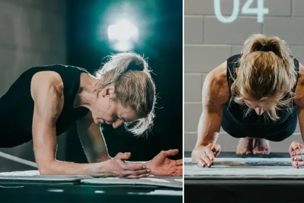 دونا جين وايلد حطمت الرقم القياسي لأطول تمرين لوح خشبي وهي تبلغ من العمر 58 عاماً (موسوعة غينيس للأرقام القياسية)