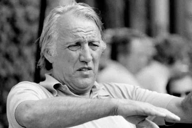 جوزيف لوزاي (ذا تلغراف)