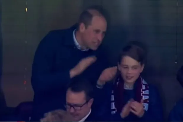 الأمير ويليام يظهر إلى جانب ابنه جورج في مباراة  خلال أول نزهة عامة لهما منذ إعلان إصابة كيت بالسرطان (تي إن تي سبورتس - إندبندنت)