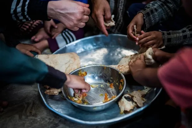 
 
قیمت مواد غذایی در بخش های تحت کنترل حوثی ها سه برابر شد (سازمان ملل)