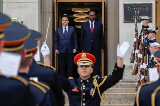 ABD Savunma Bakanı Lloyd Austin'in Irak Başbakanı Muhammed Şiya es-Sudani için Pentagon'da verdiği resepsiyondan (Reuters)