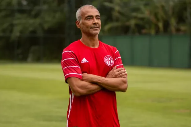 البرازيلي روماريو بطل مونديال 1994 (نادي أميركا دي ريو دي جانيرو)