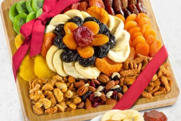 فواكه مجففة (متداولة)