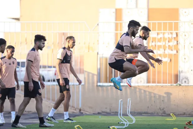 لاعبو الفيحاء خلال تدريباتهم الأخيرة (الفيحاء)