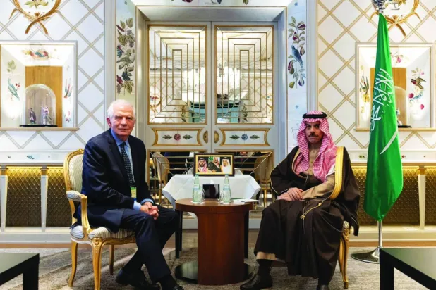 7 Ekim olaylarından bu yana Suudi Arabistan Dışişleri Bakanı Prens Faysal bin Ferhan ile AB Dış İlişkiler ve Güvenlik Politikası Yüksek Temsilcisi Josep Borrell arasında üç görüşme gerçekleşti. (SPA)