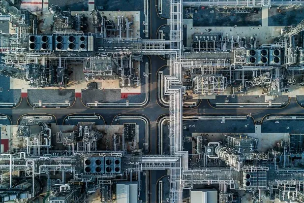 اتخذت «توتال إنيرجيز» القرار الاستثماري النهائي بمشروع مرسى للغاز الطبيعي المسال في سلطنة عمان (موقع شركة الغاز العمانية)