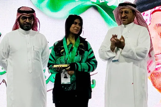 جود بخاري لدى تتويجها ببرونزية آسيوية البلياردو للسيدات (الشرق الأوسط)