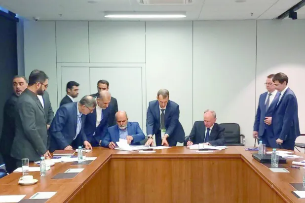 Petruşev ve Ahmadiyan güvenlik iş birliğine yönelik bir mutabakat zaptı imzaladı (Nournews)