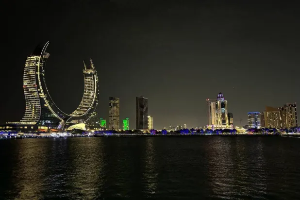 تصوير ليلي للعاصمة القطرية الدوحة (الشرق الأوسط)