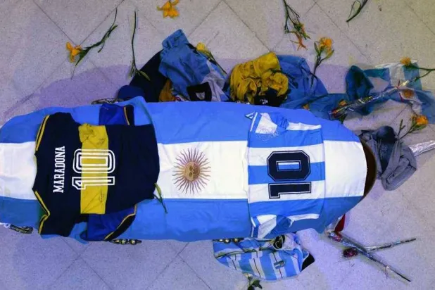 الطلب نص على وضع الضريح في منطقة بويرتو ماديرو على مقربة من العاصمة الارجنتينية (منصة إكس)