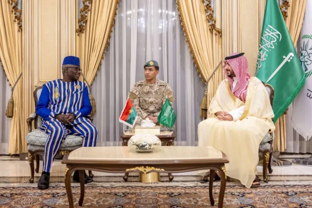 Prens Halid bin Selman, Tümgeneral Kasım Coulibaly ile Riyad'da görüştü (SPA)