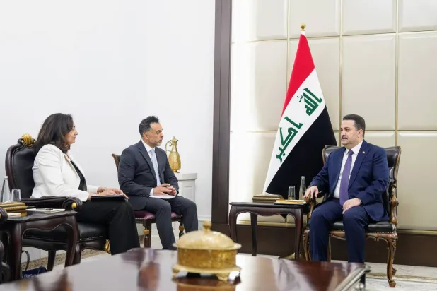 السوداني خلال استقباله أوزرا زيا وكيلة وزير الخارجية الأميركي في بغداد 8 مايو 2024 (إعلام حكومي)