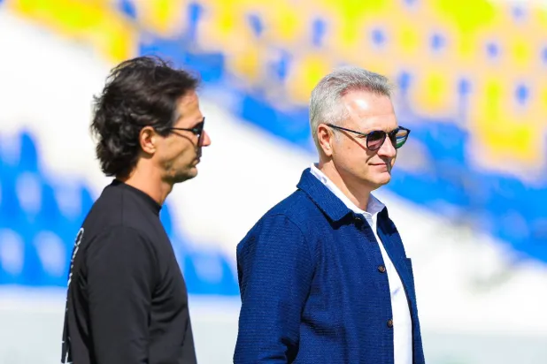 غويدو فينغا (إكس)