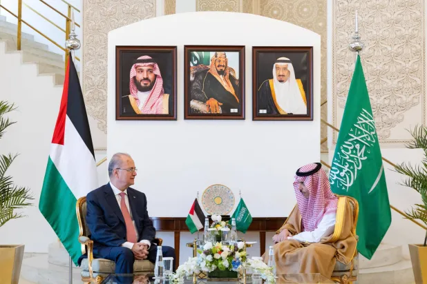 الأمير فيصل بن فرحان يستقبل محمد مصطفى في الرياض (الخارجية السعودية)