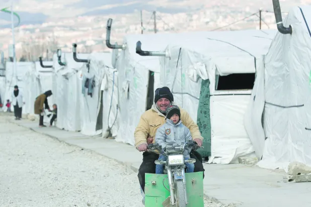 
حضور آوارگان سوری در لبنان بحث برانگیز شده است (آسوشیتد پرس)