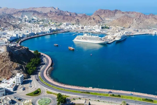 أظهرت بيانات الأداء المالي حتى نهاية الربع الأول من عام 2024 الصادرة عن وزارة المالية العمانية انخفاض الإيرادات العامة للدولة بنسبة 12 في المائة لتبلغ 7.3 مليار دولار بسبب انخفاض صافي إيرادات النفط والغاز والإيرادات الجارية (العمانية)