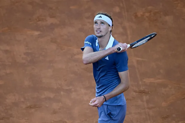 ألكسندر زفيريف يتقدم في دورة روما (أ.ف.ب)