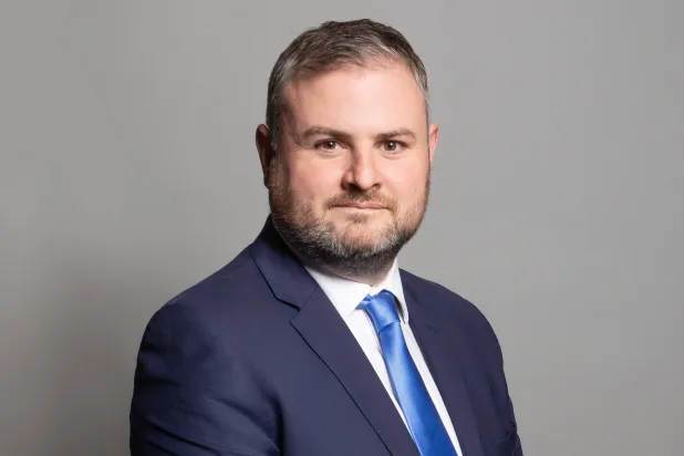 وزير الصحة البريطاني أندرو ستيفنسون (صورة من موقع الحكومة البريطانية)